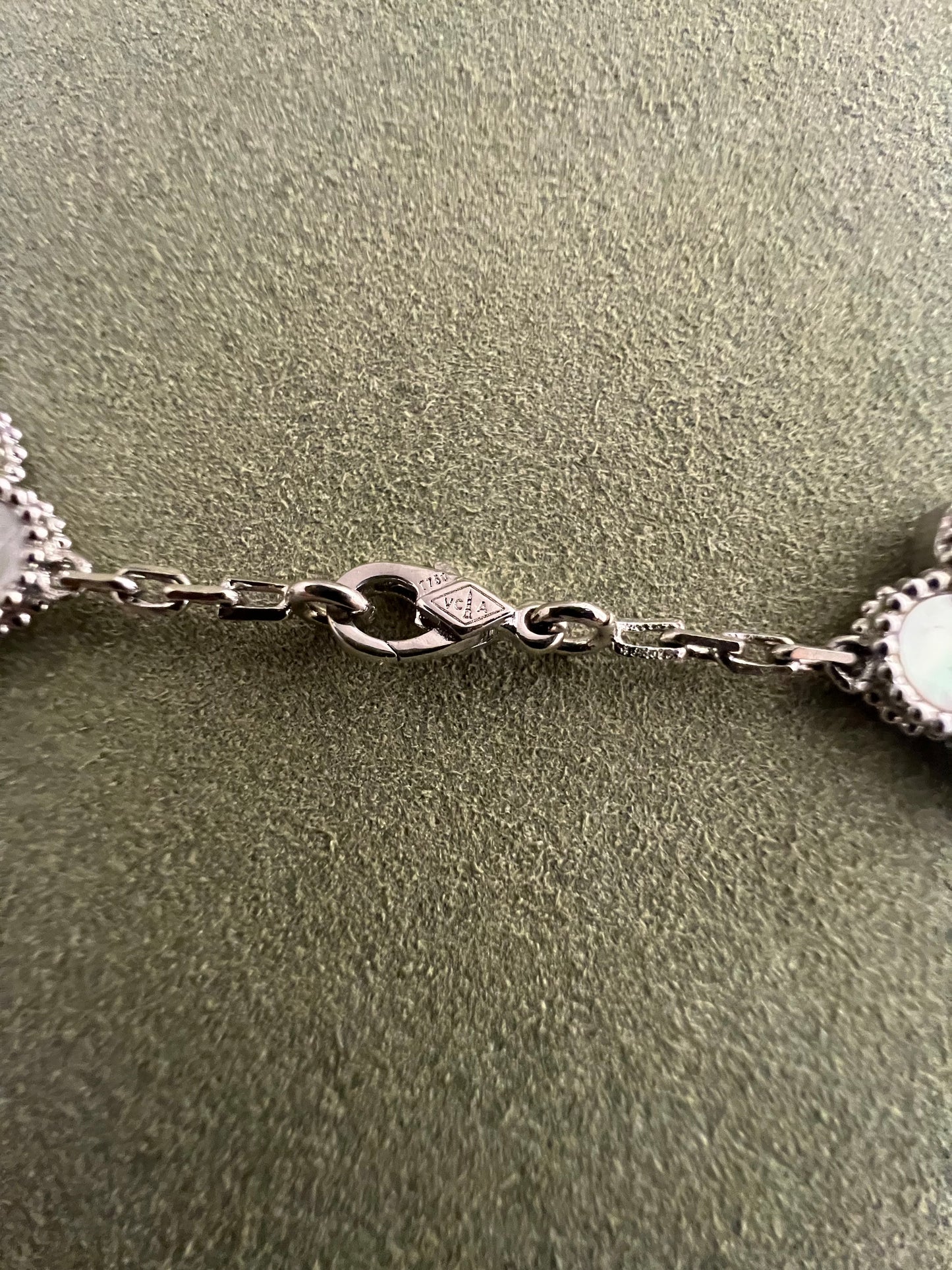 Mother of Pearl 10 motif necklace (white gold) - Fullset with all box & paperwork