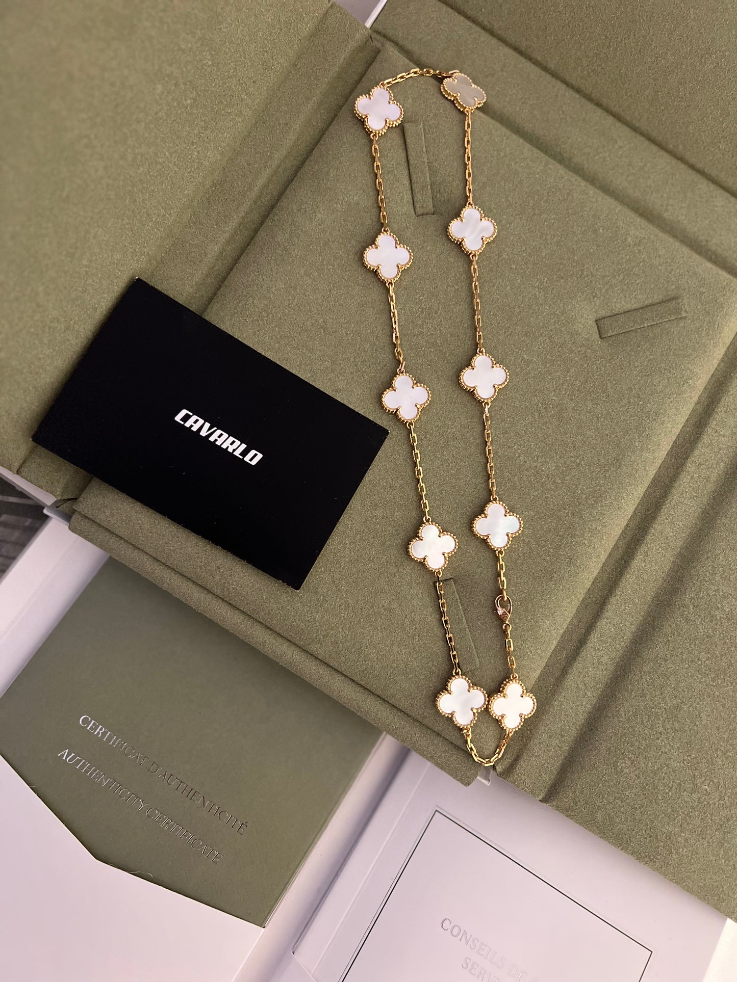 Mother of Pearl 10 motif necklace (rose gold) - Fullset with all box & paperwork