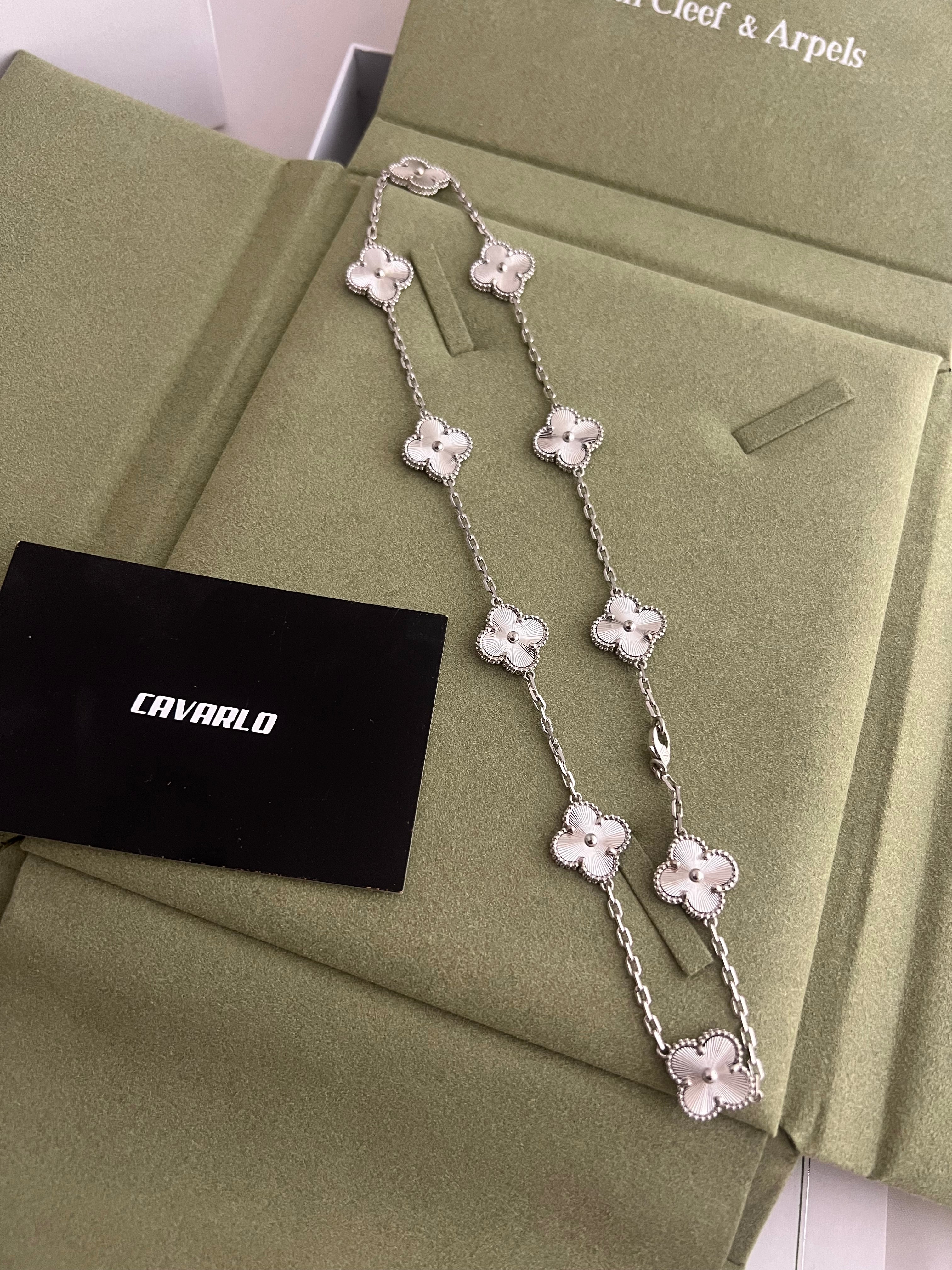 Guilloche 10 motif | White Gold