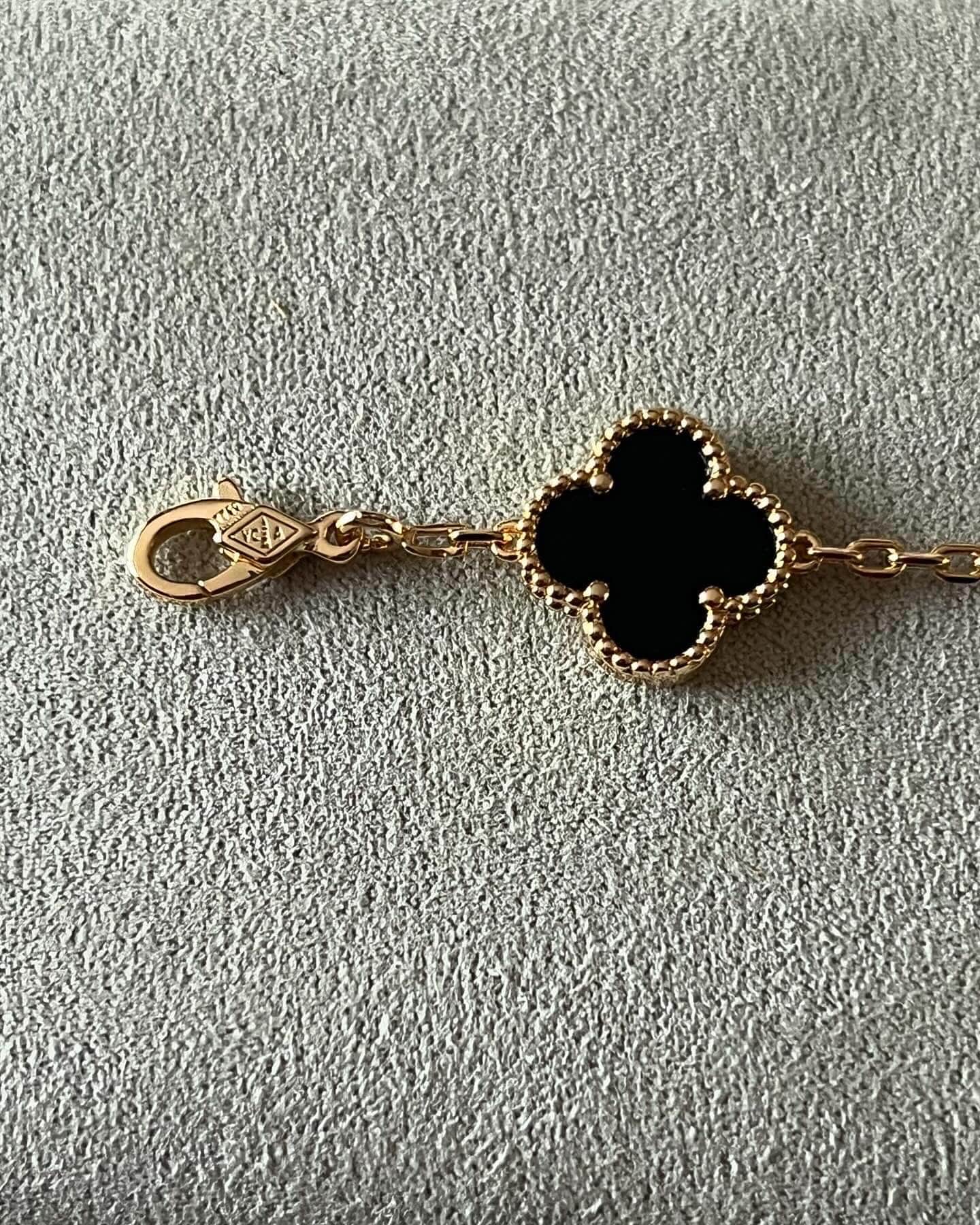 Onyx 5 motif bracelet - Fullset with all box & paperwork
