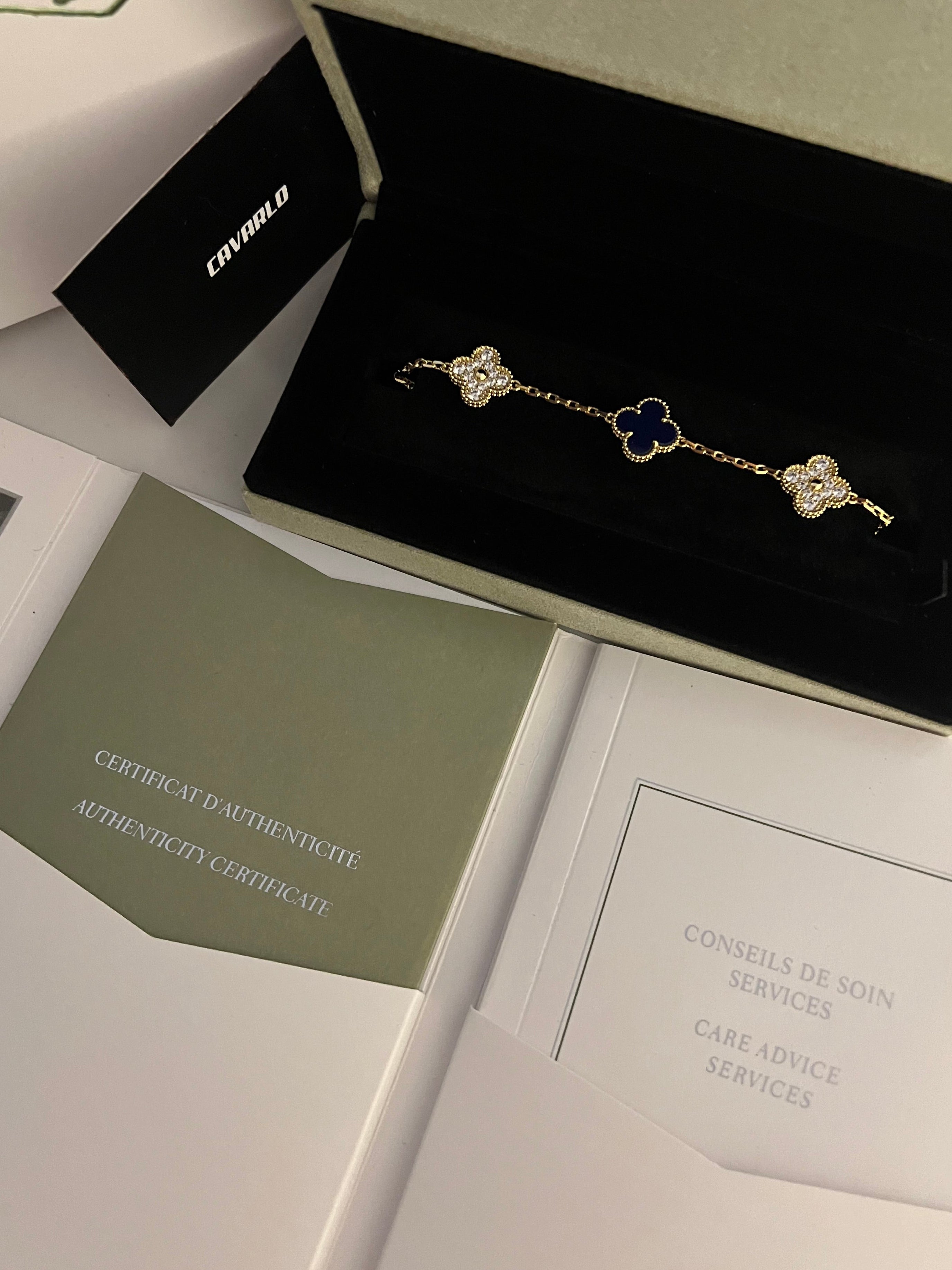 Diamond Agate Blue | Yellow Gold