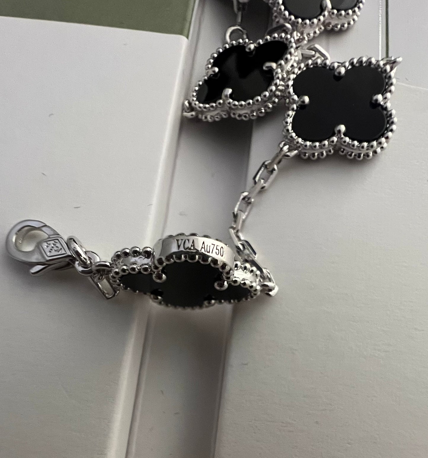 Onyx White Gold | Fullset with all box & paperwork