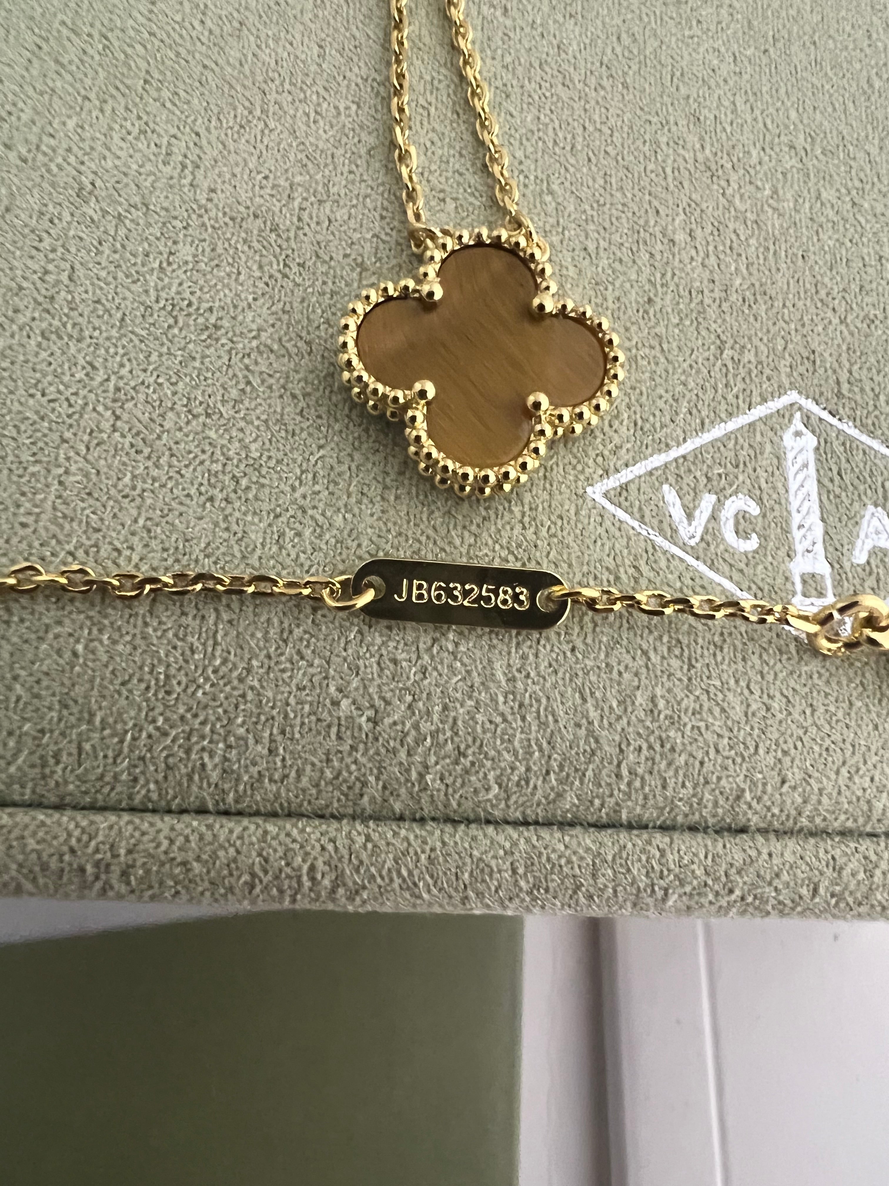 Tiger eye Necklace | Yellow Gold