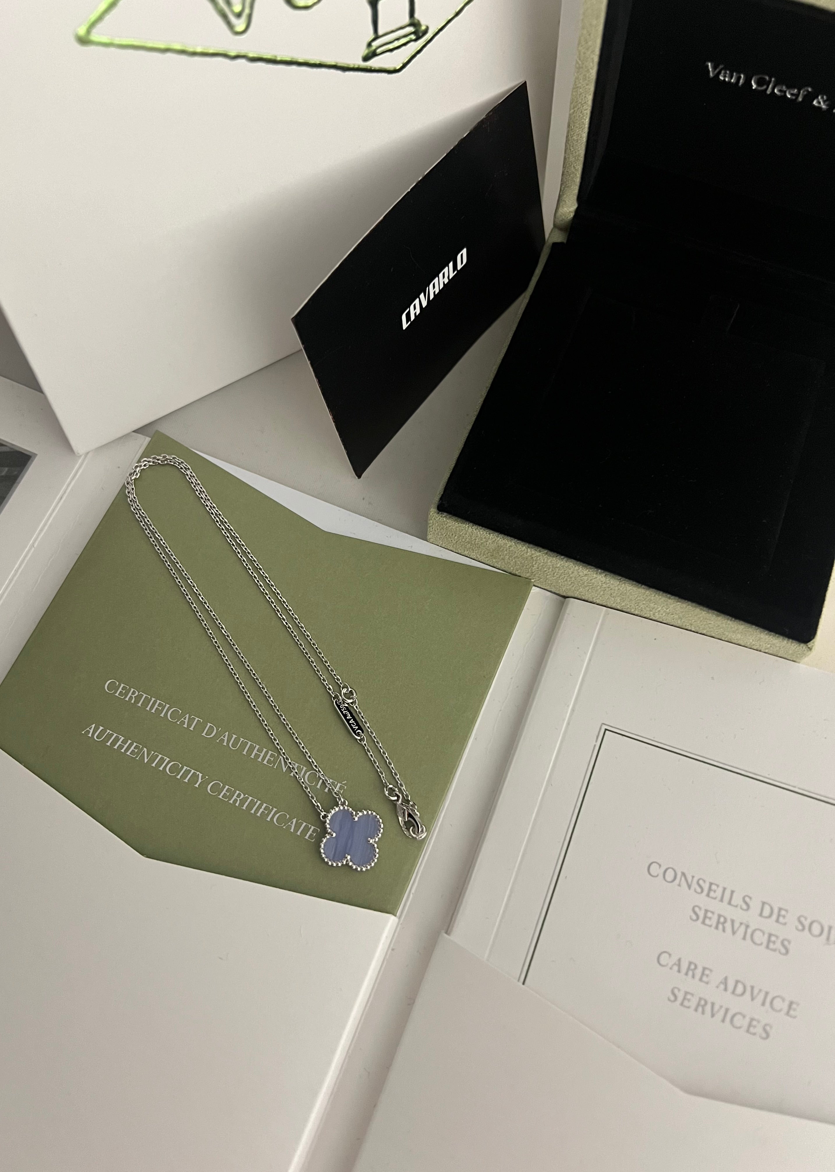 Chalcedony Necklace | White Gold