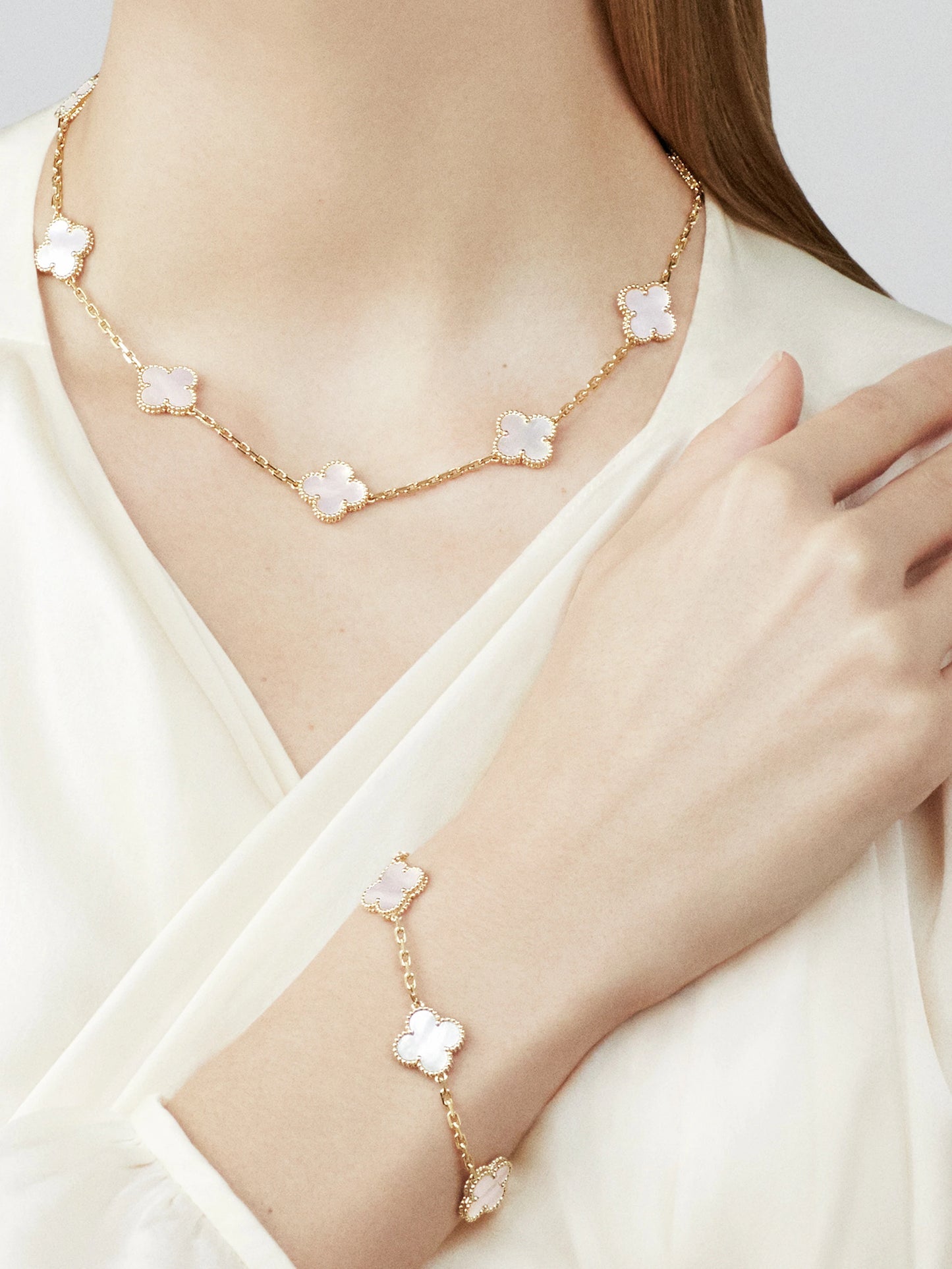 Mother of Pearl 10 motif necklace - Fullset with all box & paperwork