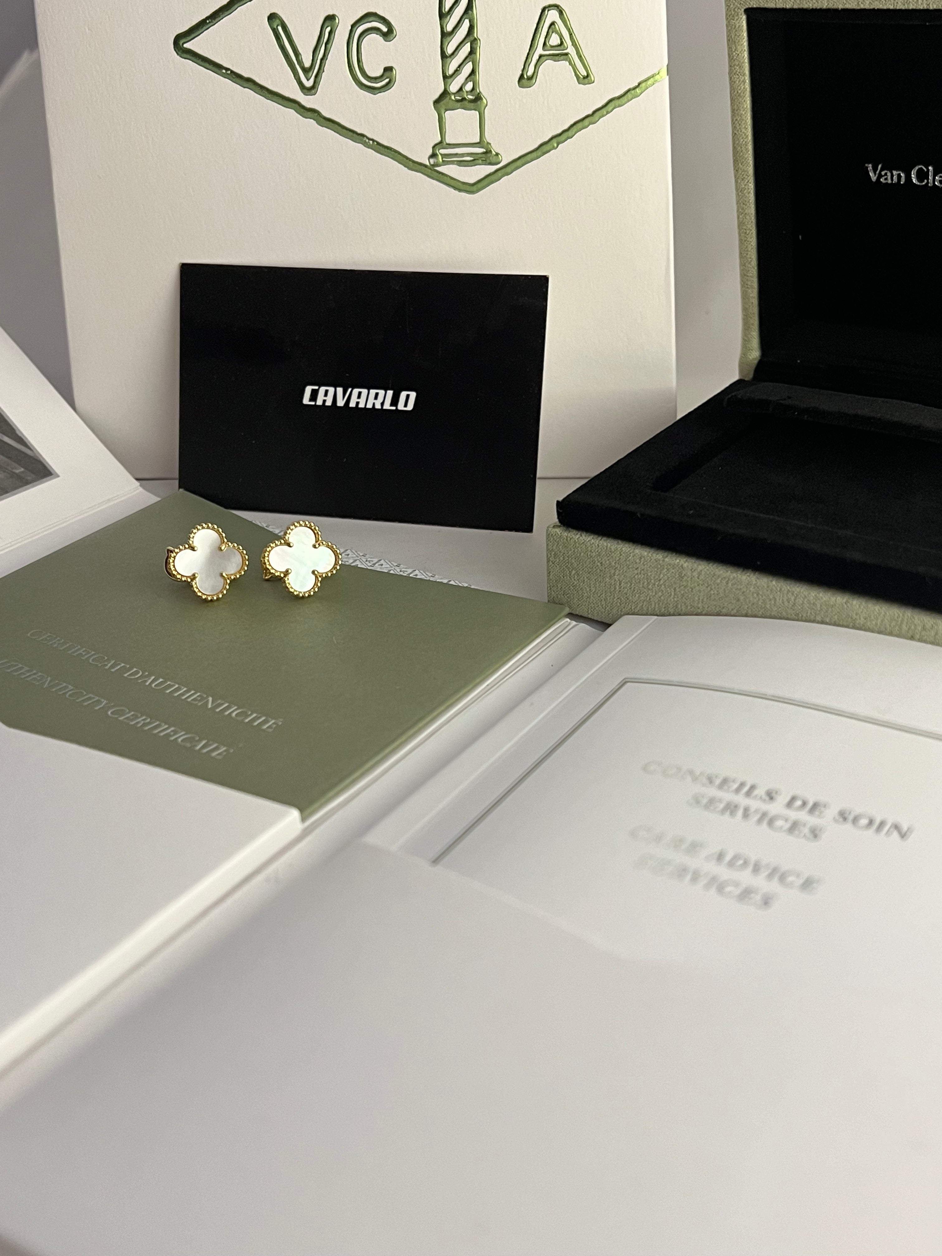 Mother of Pearl Yellow Gold| Earrings