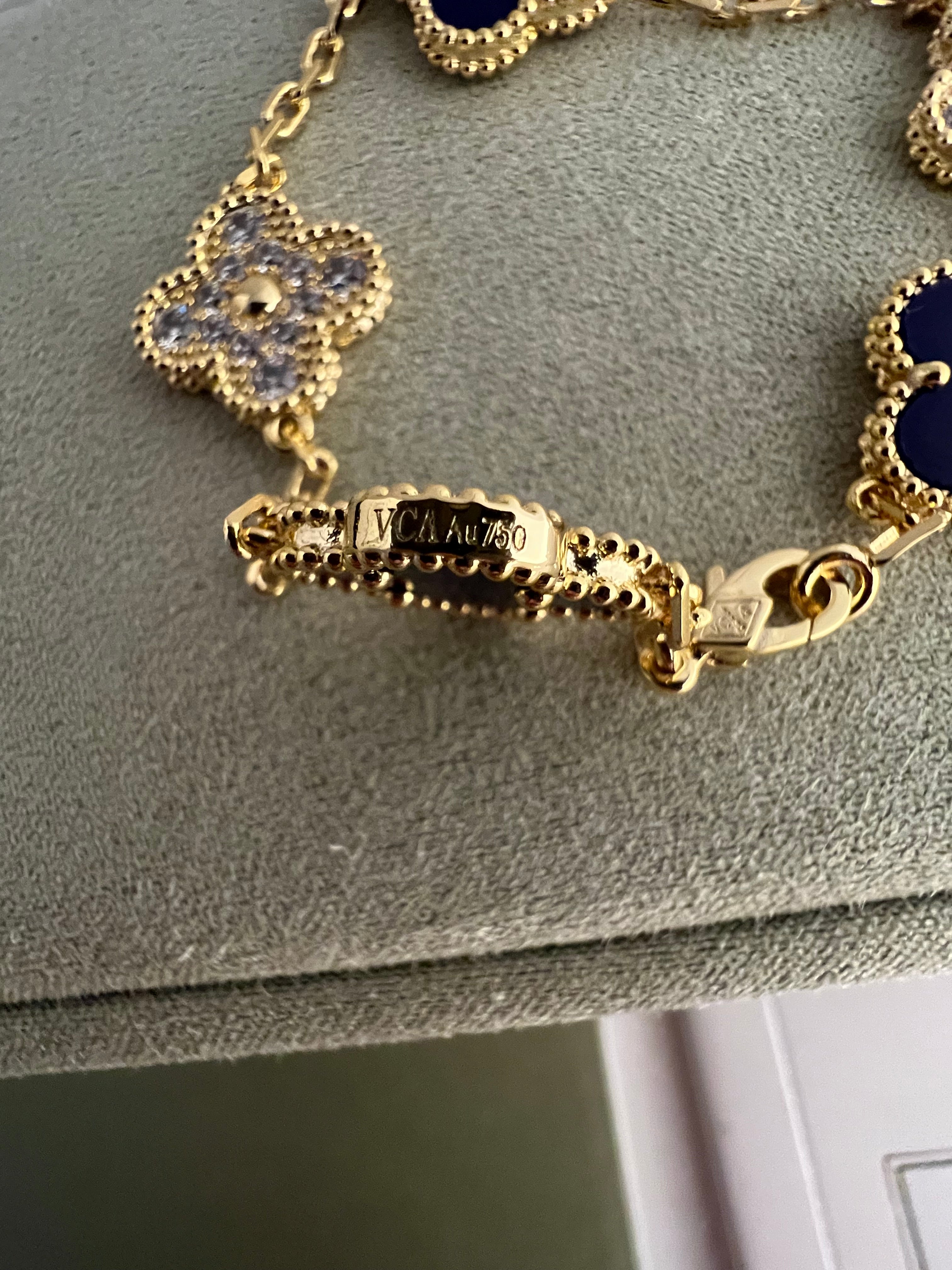 Diamond Agate Blue | Yellow Gold