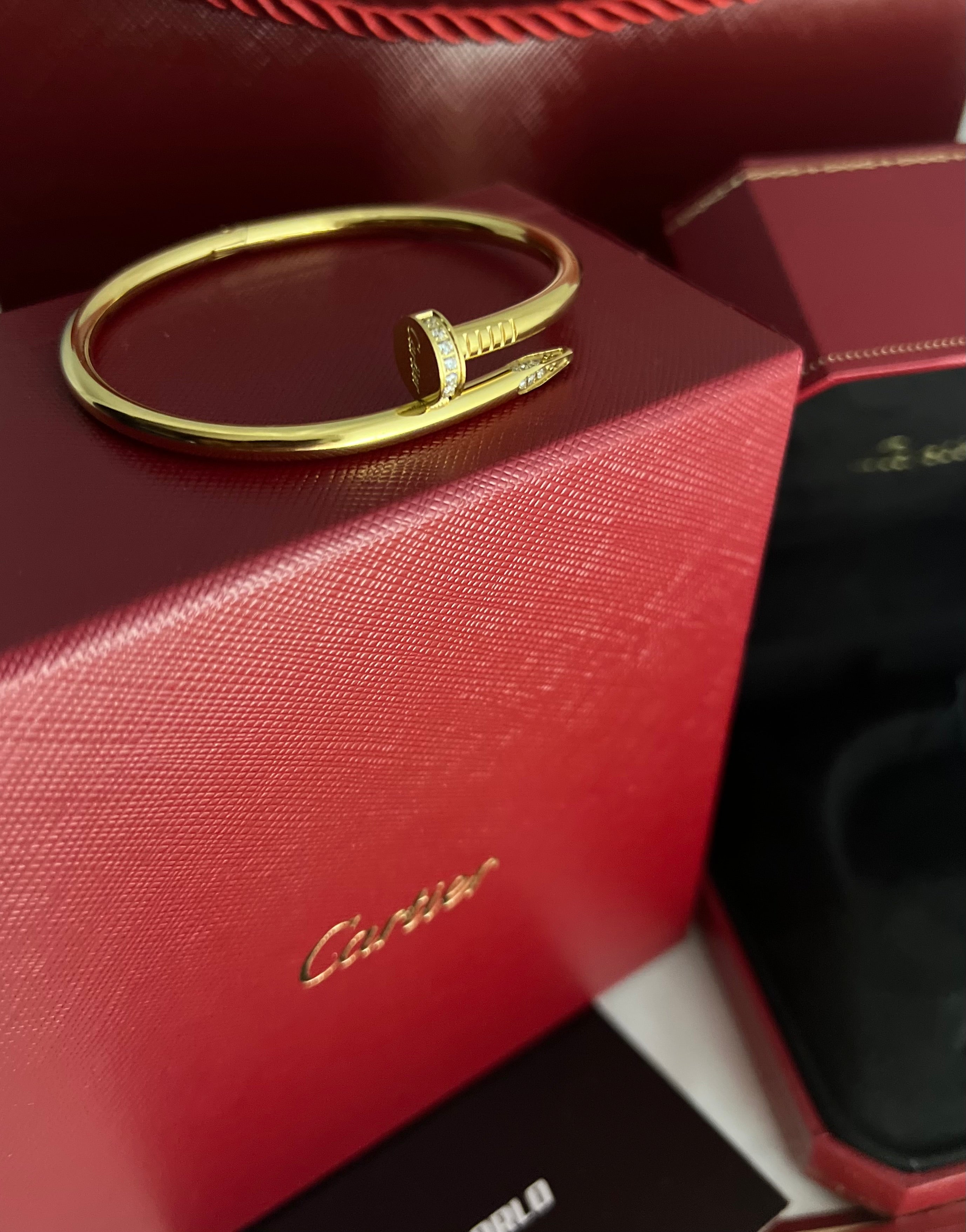 Dimond Nail Bracelet | Yellow Gold