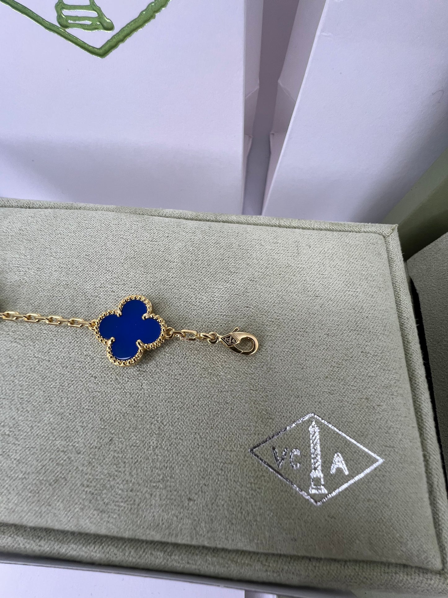 Agate Blue 5 motif bracelet - Fullset with all box & paperwork