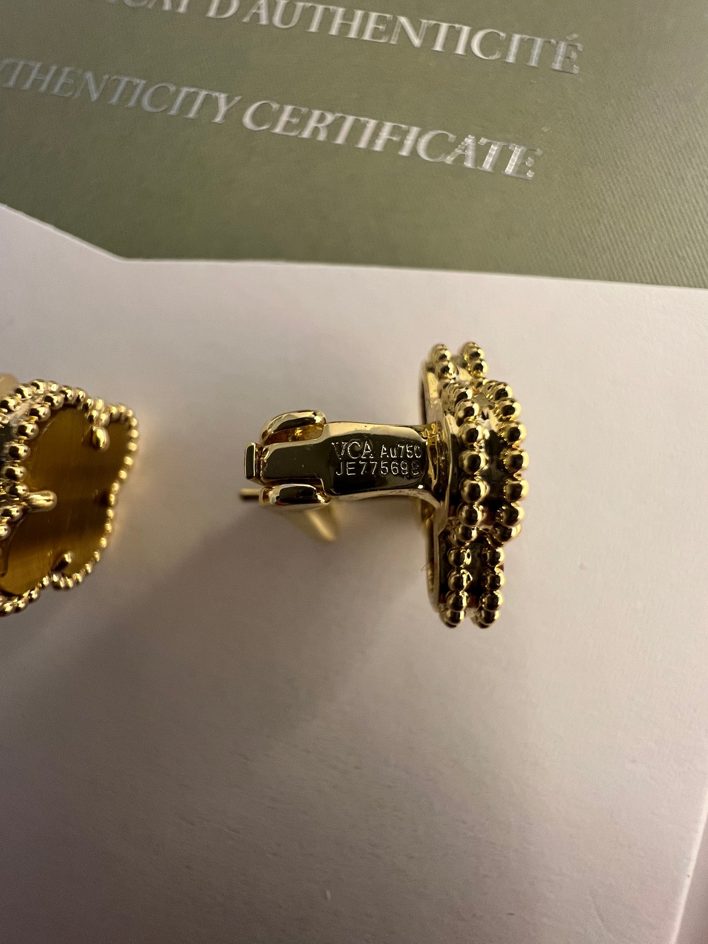 Tiger eye Earrings - Fullset with all box & paperwork