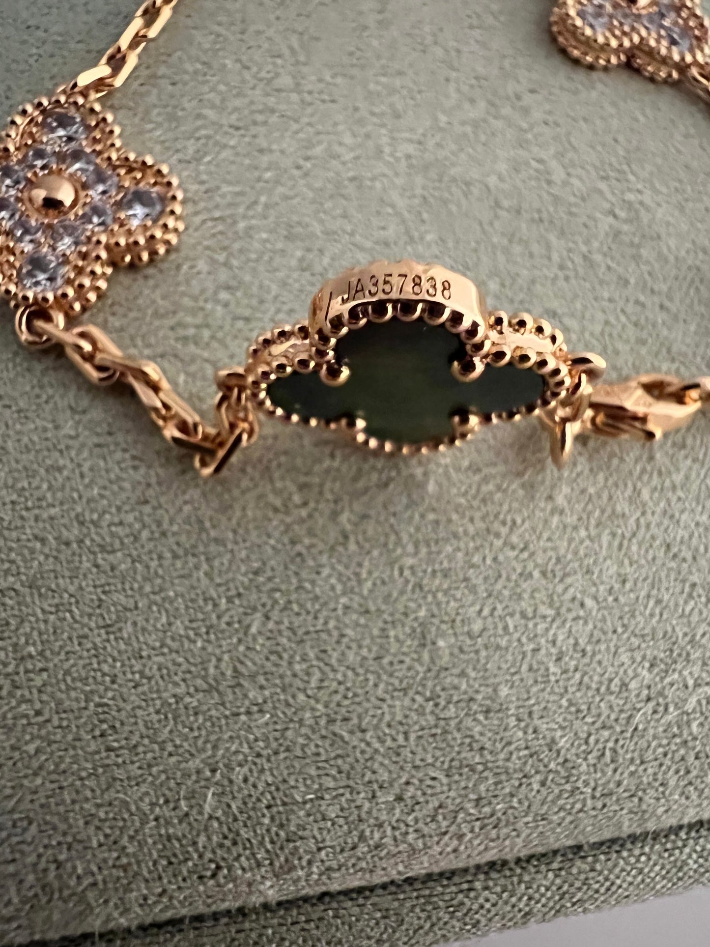 Dark Mother of Pearl Diamond | Fullset with box & paperwork