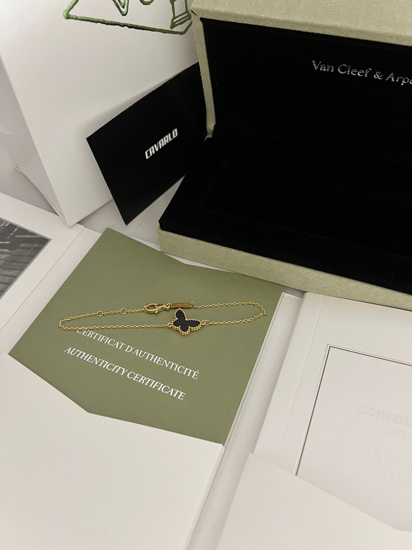 Onyx butterfly | Fullset with box & paperwork