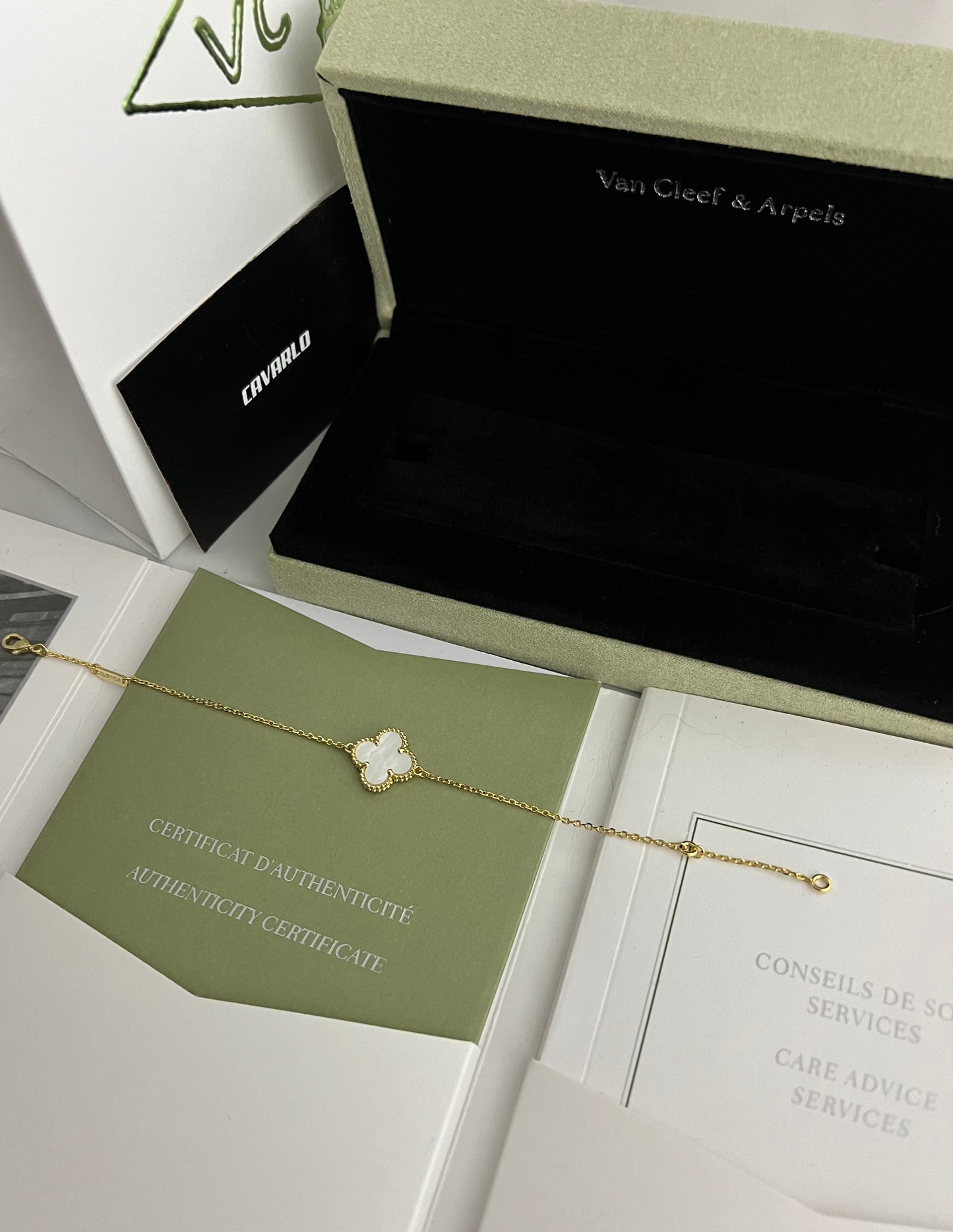 Mother of Pearl 1 Motif | Fullset with box & paperwork