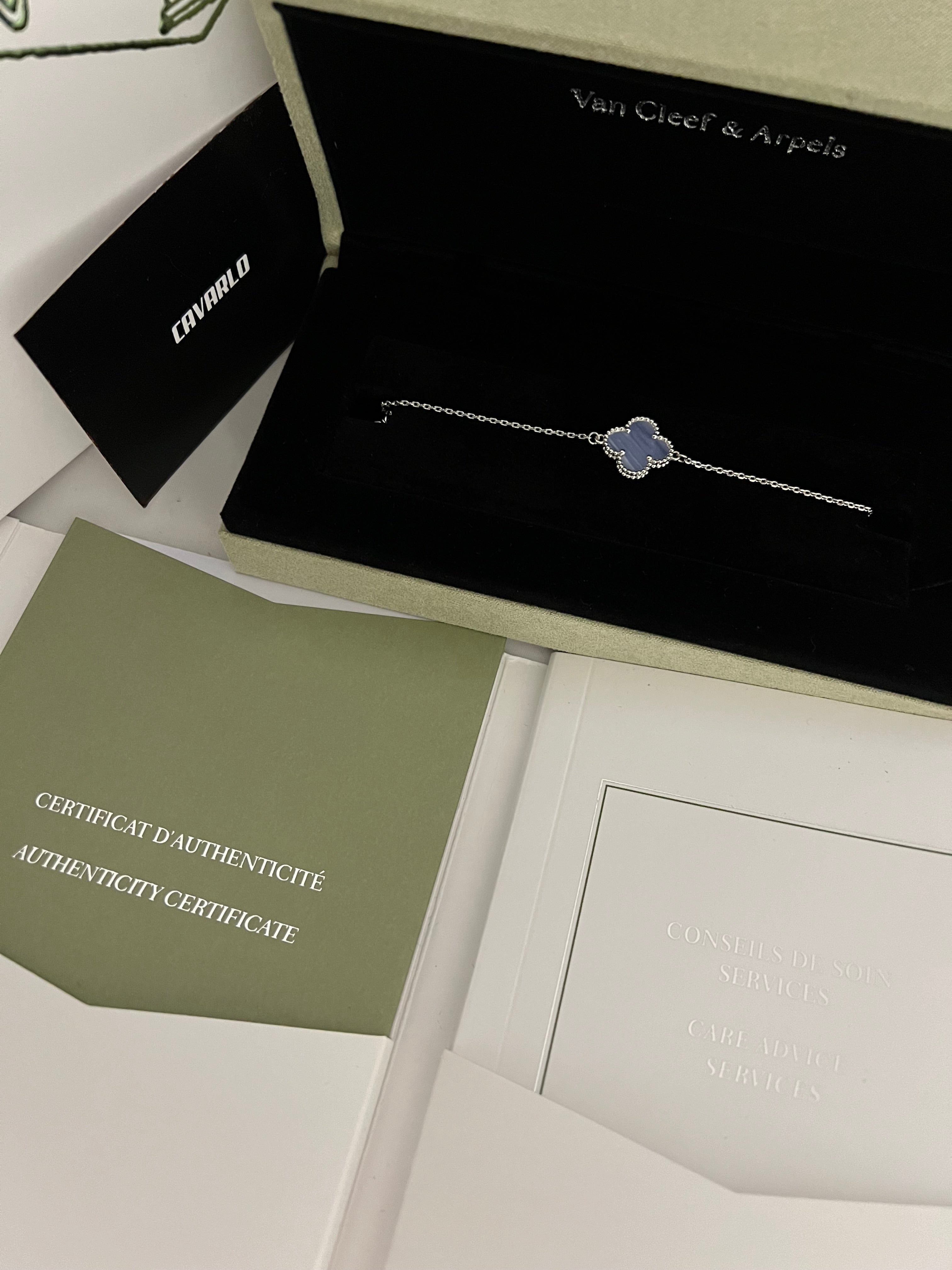 Chalcedony | 1 Motif Bracelet