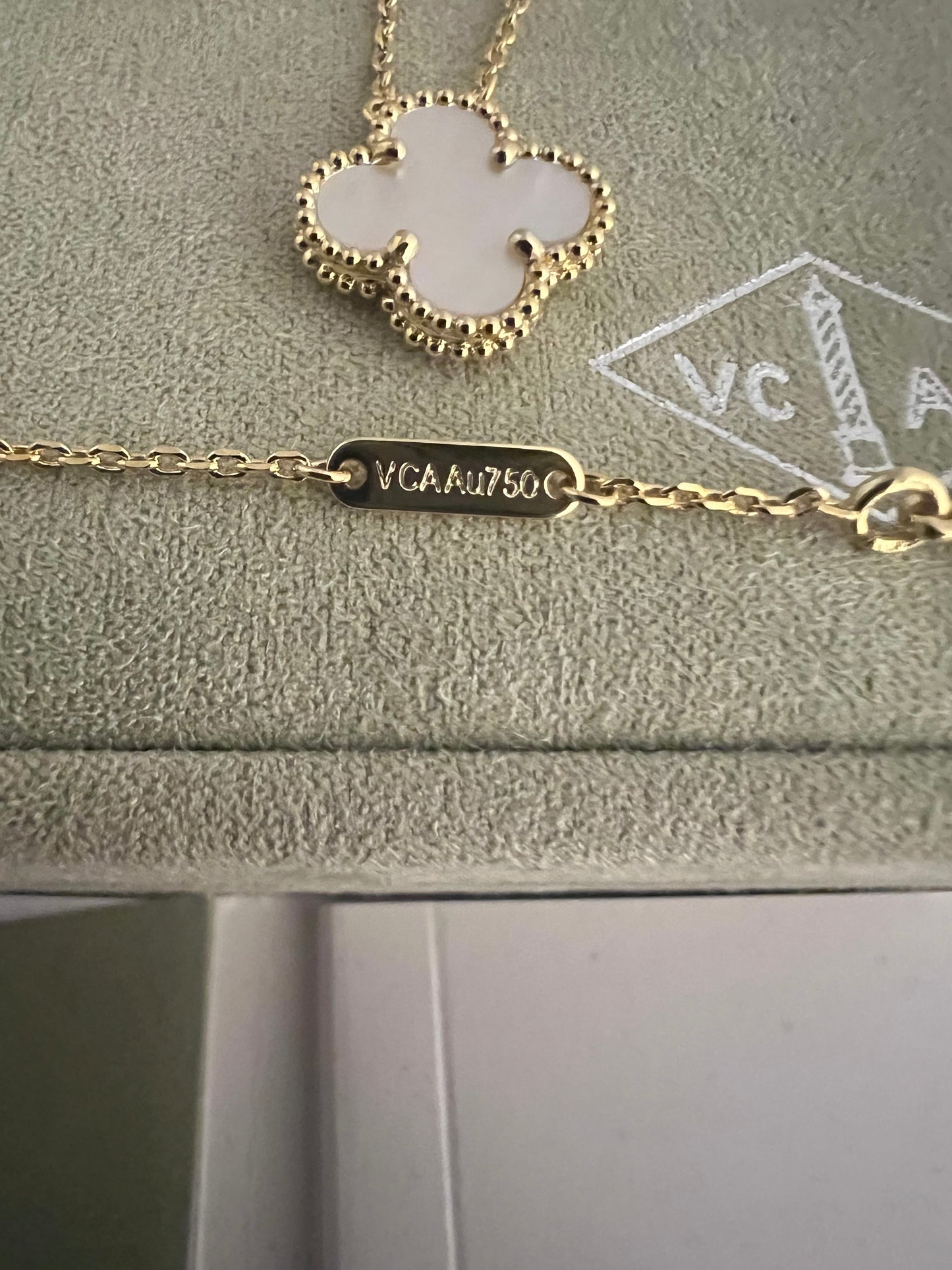 Mother Of Pearl | Fullset with box & paperwork