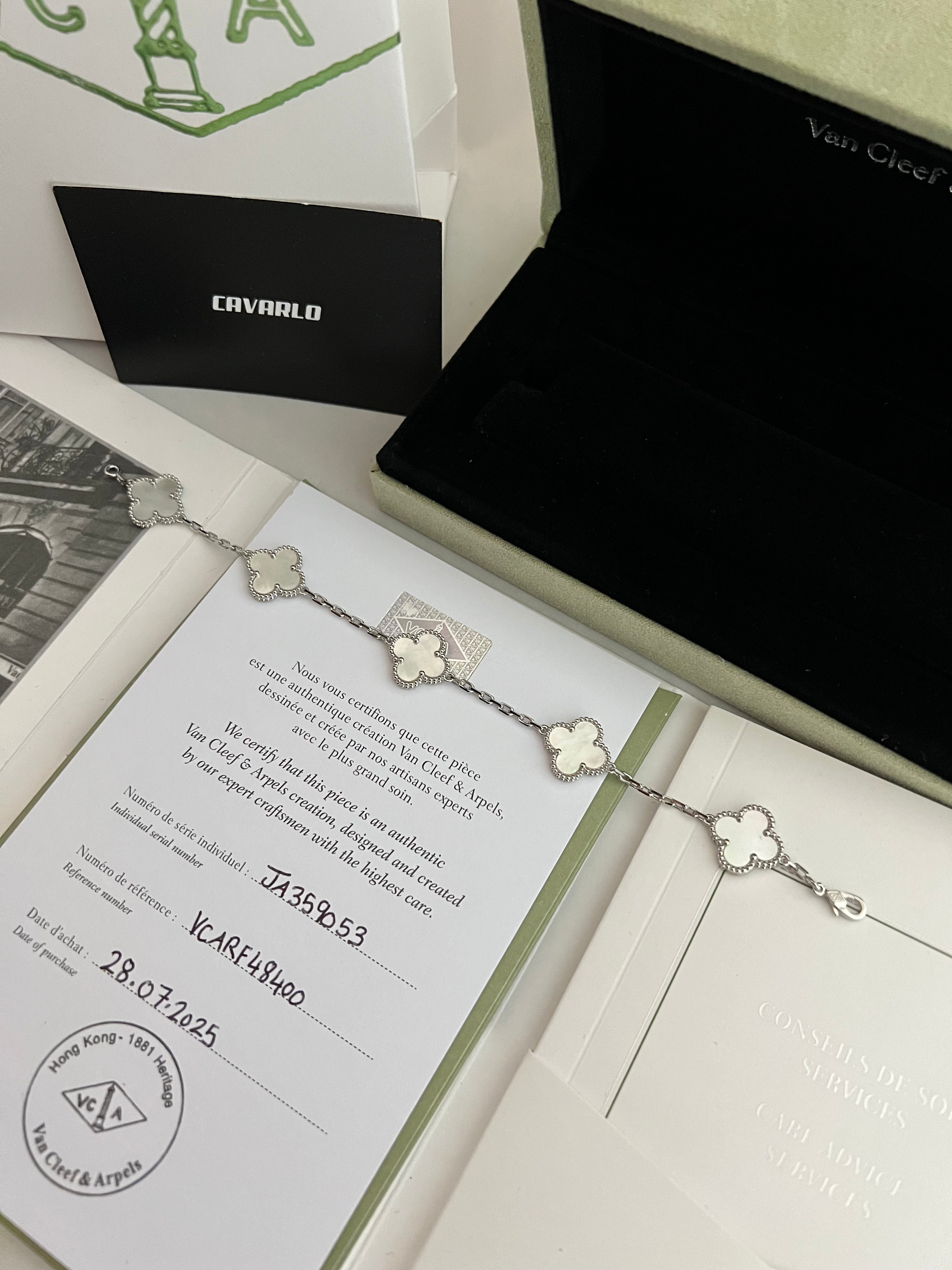 Mother of Pearl | White Gold