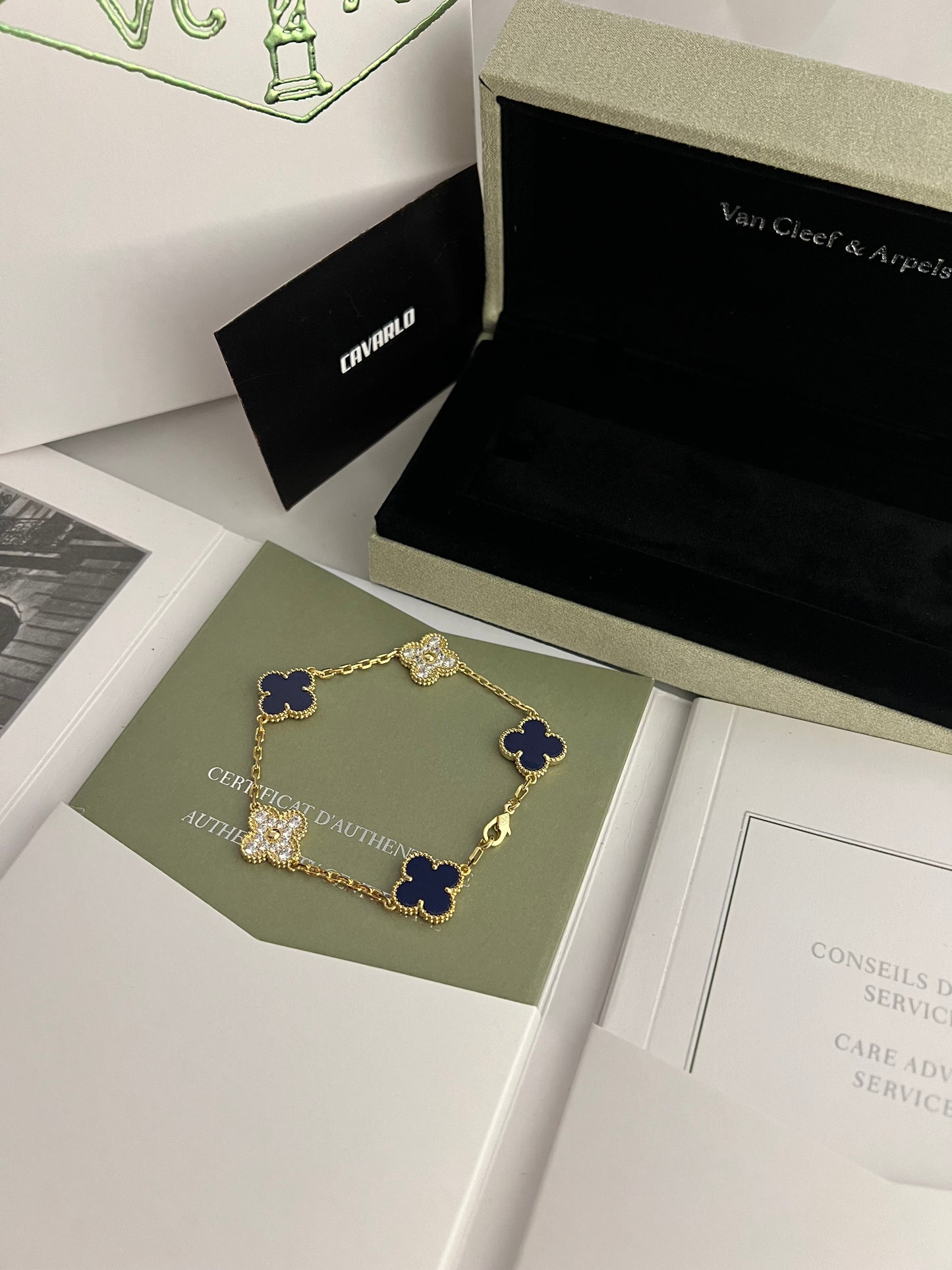 Agate Blue Diamond | Fullset with box & paperwork