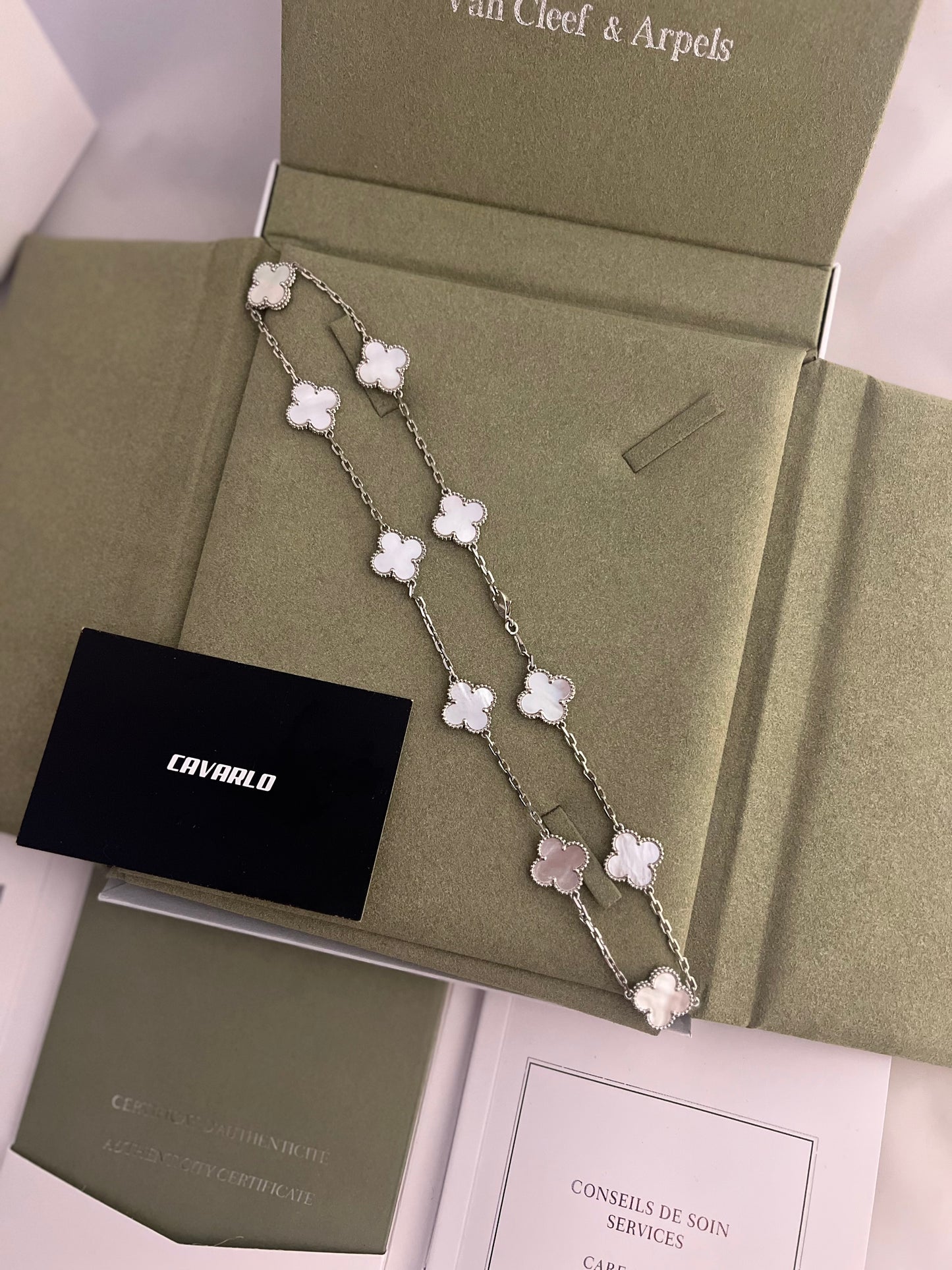 Mother of Pearl 10 motif necklace (white gold) - Fullset with all box & paperwork