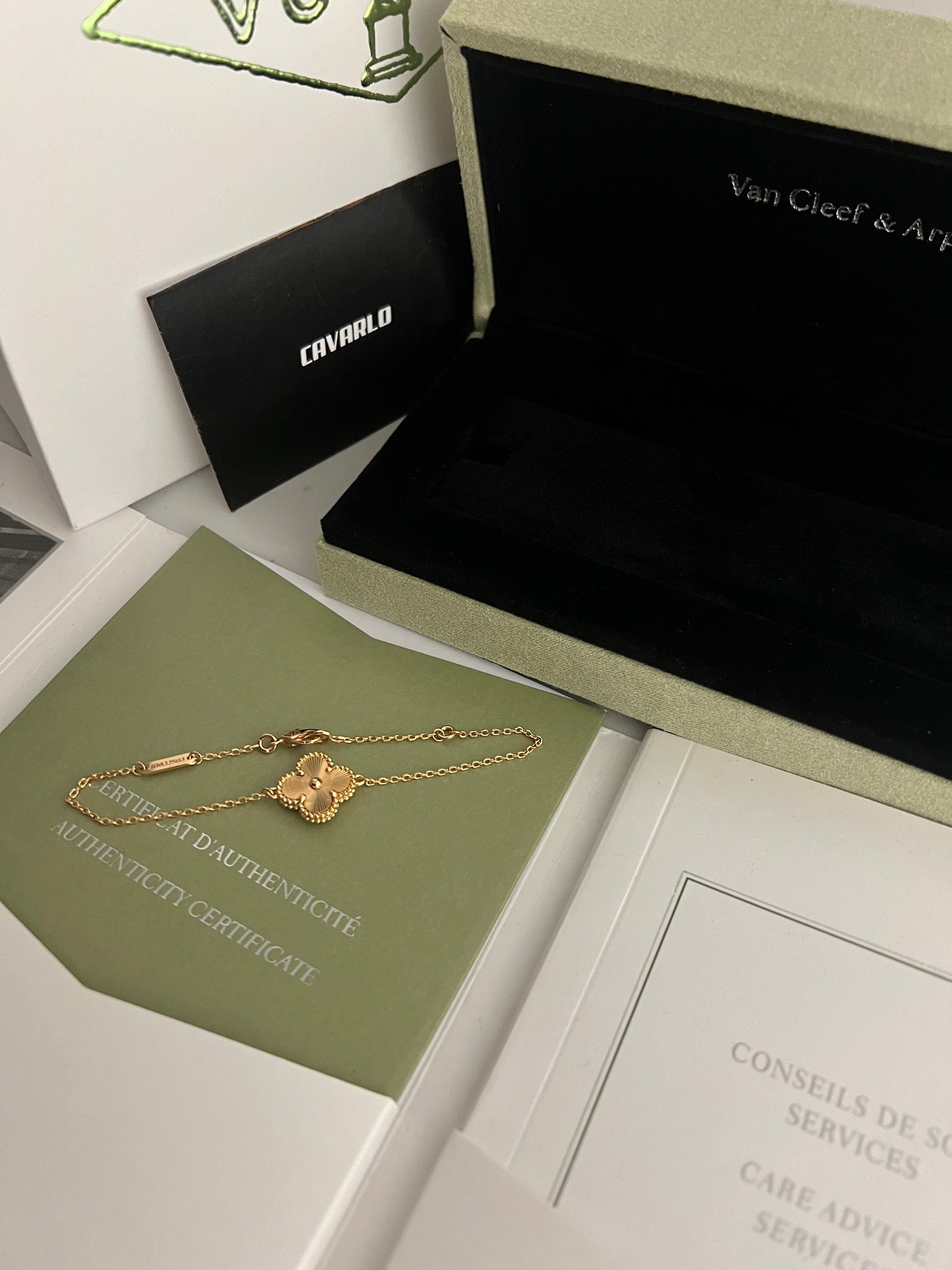 Guilloche 1 Motif Rose Gold | Fullset with box & paperwork