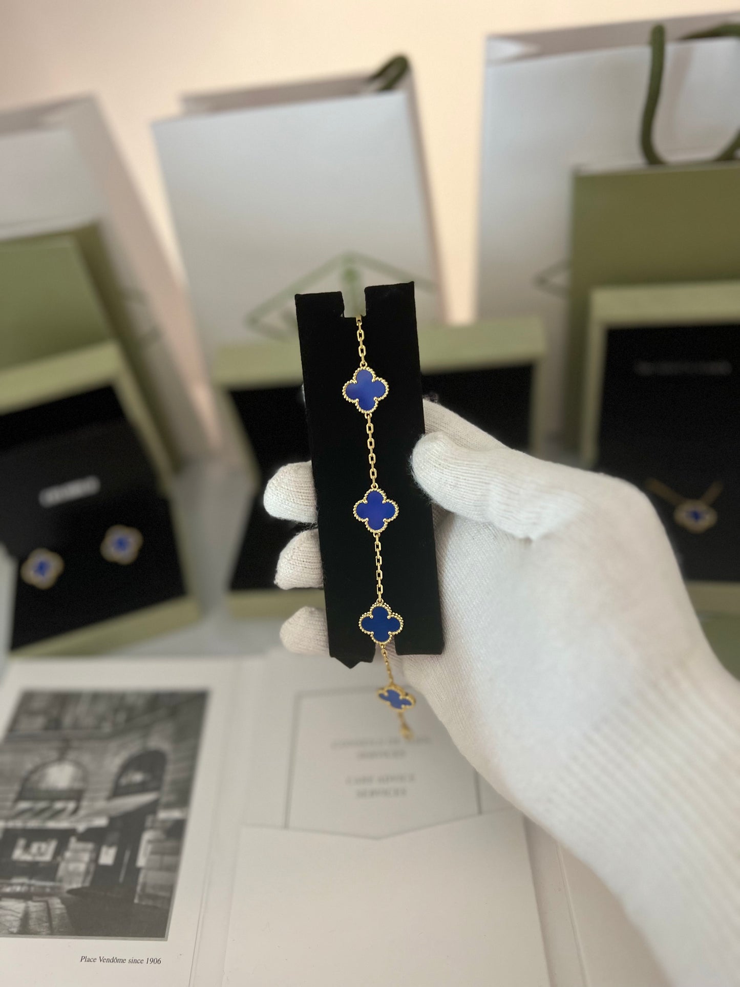 Agate Blue 5 motif bracelet - Fullset with all box & paperwork