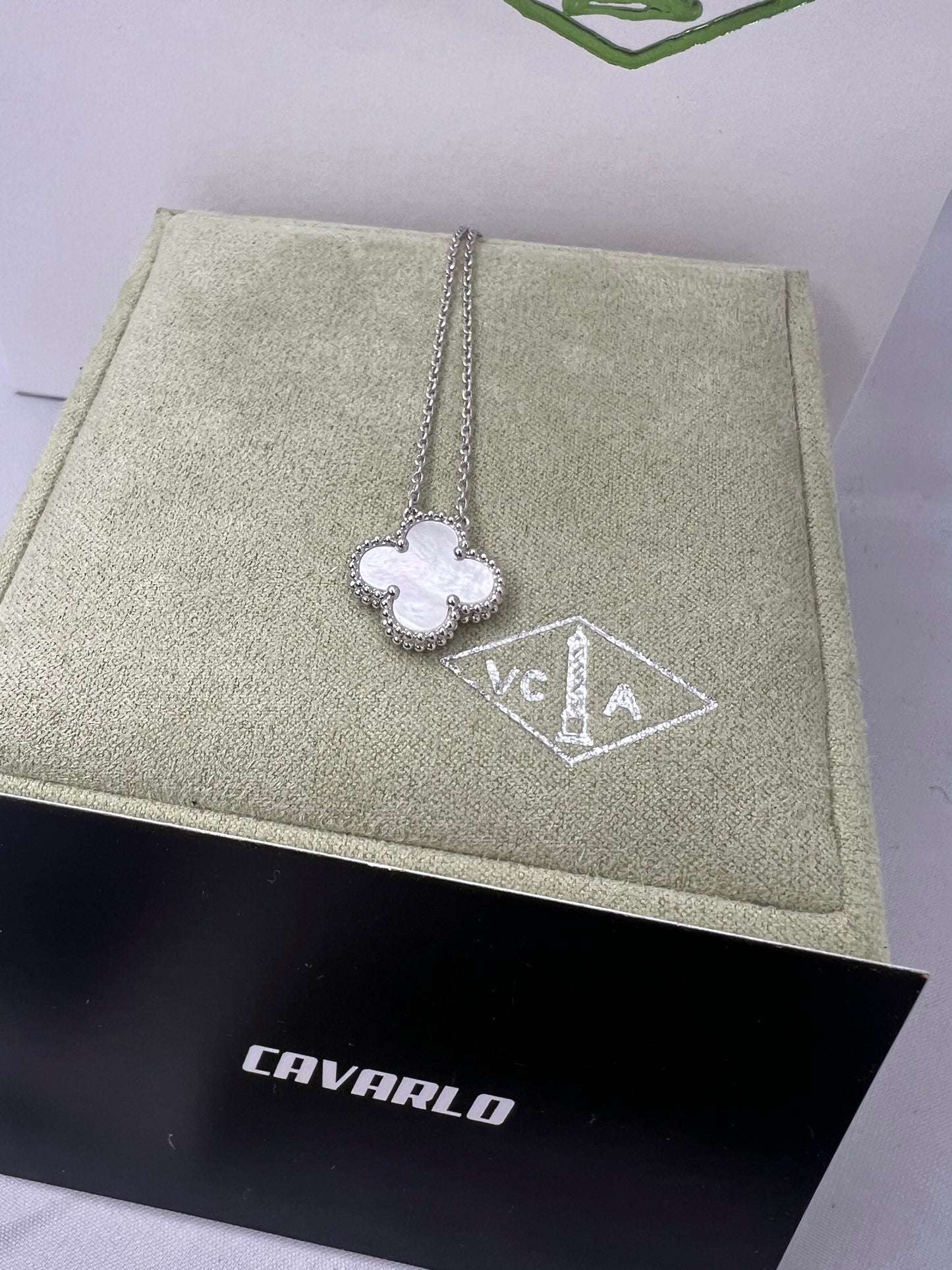 Mother of pearl necklace (white gold)- Fullset with all box & paperwork